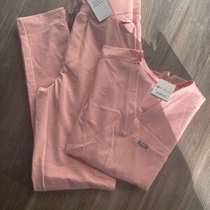 FIGS Pink Sand NWT